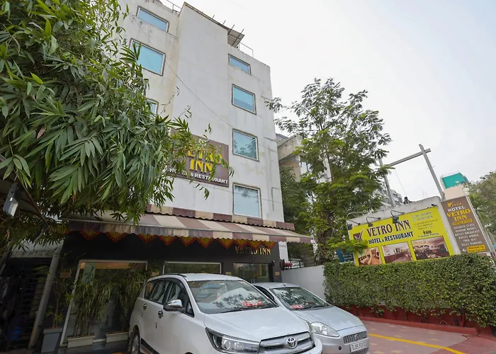 Hotel Vetro Inn Surat