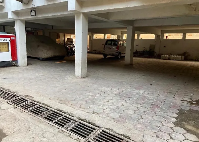 Hotel Anand Jhansi