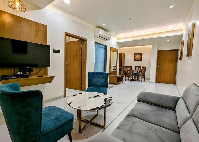 Hotel Red Chillee Restro Silvassa