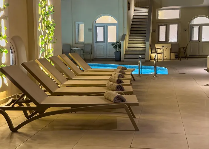 Reverie Santorini Hotel Firostefani