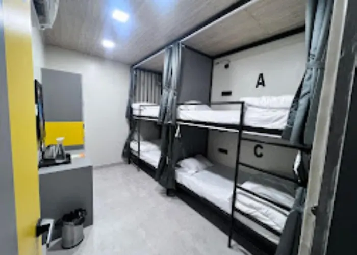 Shanti Inn Dormitory, Varanasi
