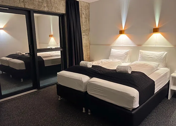 Seljavellir Guesthouse Hofn