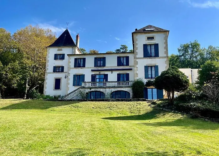 Hotel Richard Lequet Domaine gastronomique du Val d Atur à Boulazac Isle Manoire