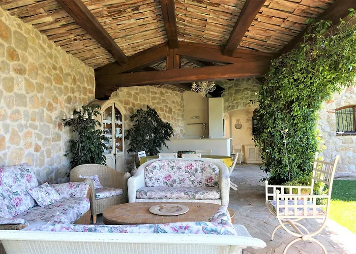 Bed and Breakfast La Bastide des Pins à Vence