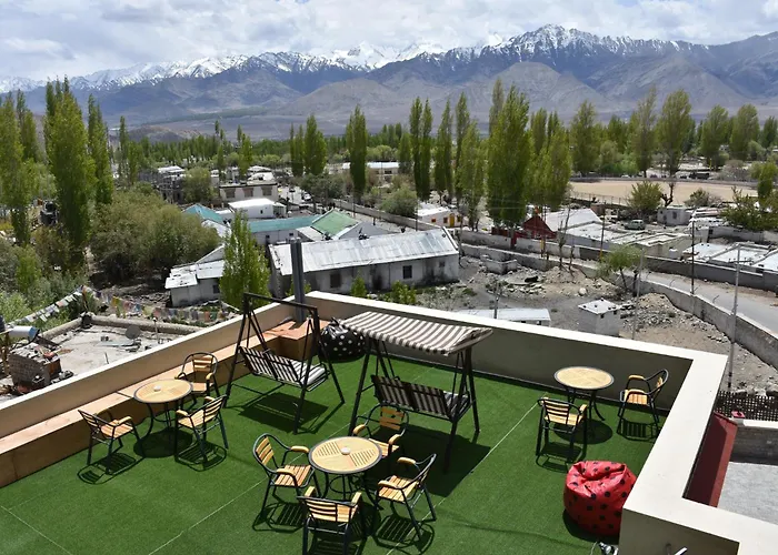 Hotel Chantsa Leh