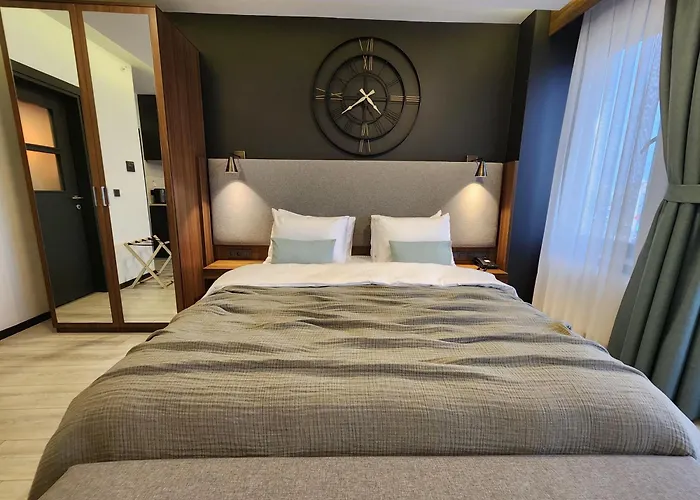 Taksim Landhouse Hotel 1 Min To Taksim Square Istanbul