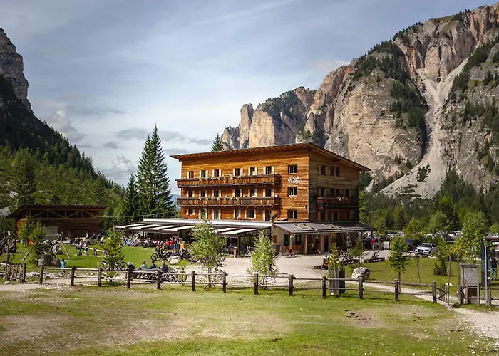 Pederue Hotel San Vigilio Di Marebbe