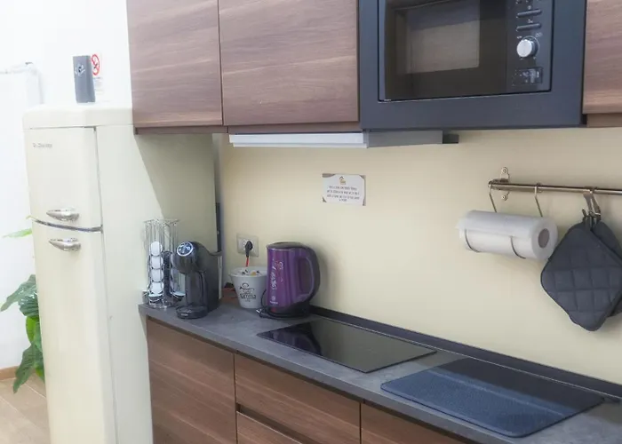 Your Home In Roma