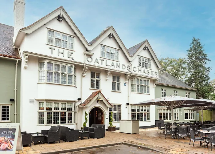 The Oatlands Chaser By Innkeeper'S Collection Weybridge