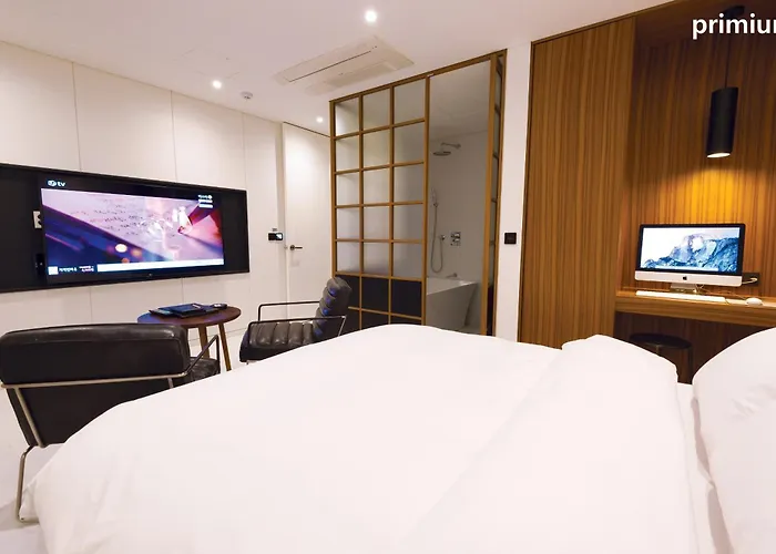 Hotel The Artist Yeoksam Seoul