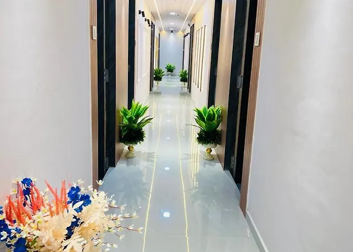 Hotel Star Galaxy Surat