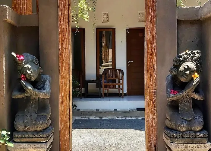Genta House Hotel Kuta Lombok