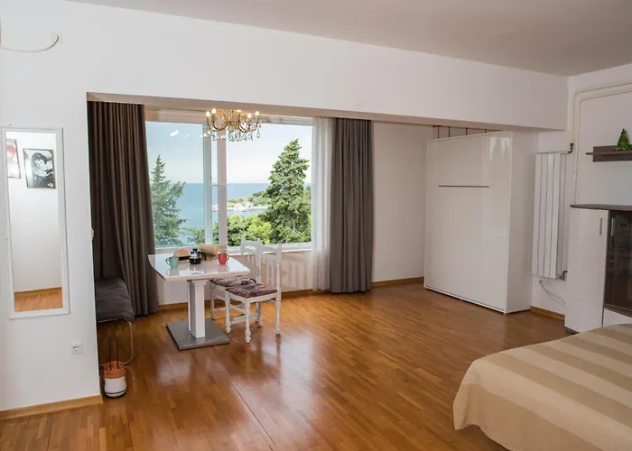 Villa Carmen Rooms & Apartments Mlini