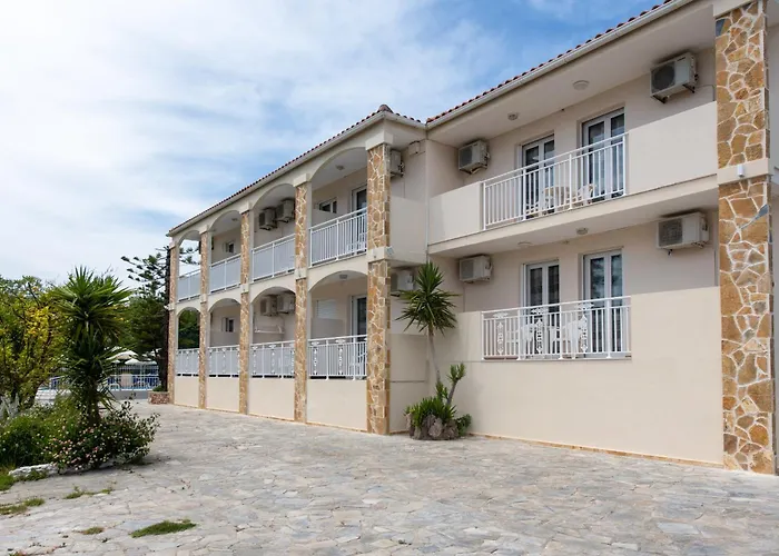 Tsolakis Studios & Apartments Laganas