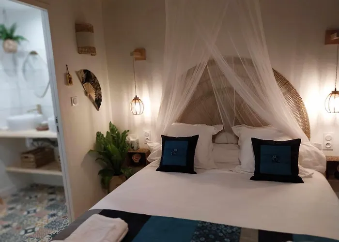 Chambres d'hôtes Chez Lyly et Juju Piscine&Sauna Parking Gratuit Angers