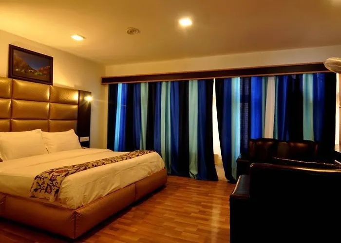 Hotel Grand Akbar Pahalgam
