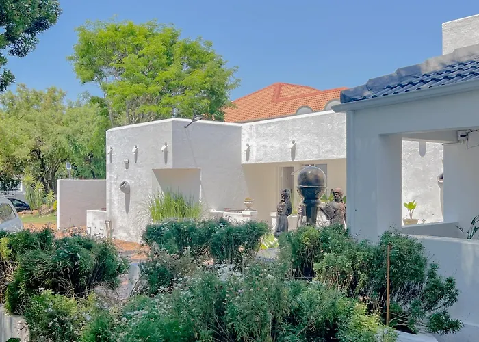Amoris Guesthouse - In Brooklyn Pretoria