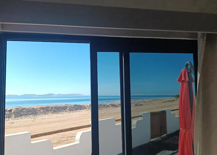 Hotel- Whale Tours Vista Mag-Bay Puerto San Carlos