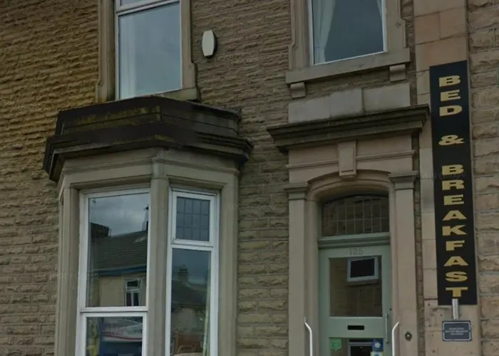 Pilkingtons Guest House Accrington