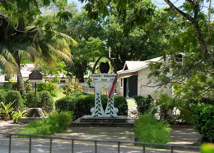Tropical Beach House Grand Anse 