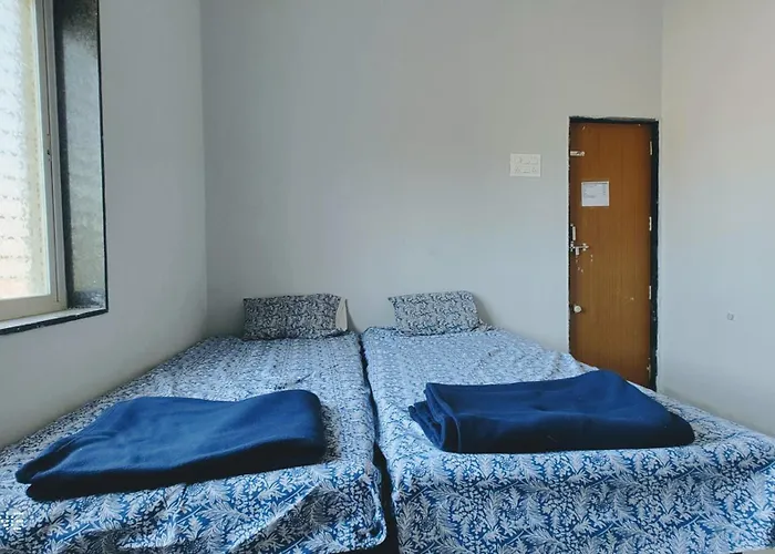 Aadishkti Bhakt Nivas Only For Family Hotel Tuljapur