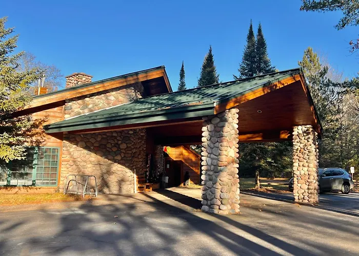 Whitetail Lodge Saint Germain