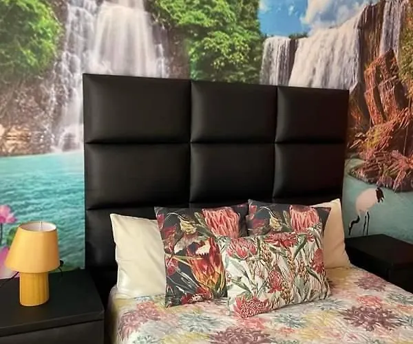 P&L Exclusive Beauty Parlour Hotel Johannesburg