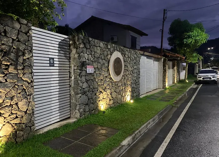 Almas Gêmeas suíte com cozinha praia da Ribeira Angra dos Reis