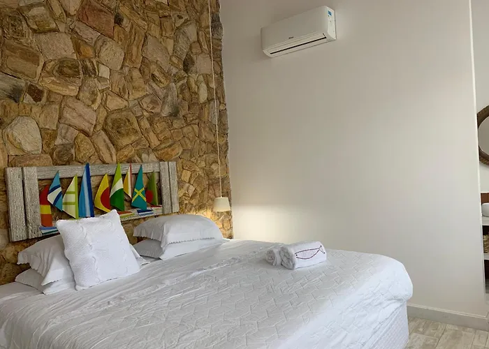 Almas Gêmeas suíte com cozinha praia da Ribeira Angra dos Reis