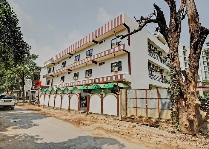 Hotel O Lotus Inn Varanasi