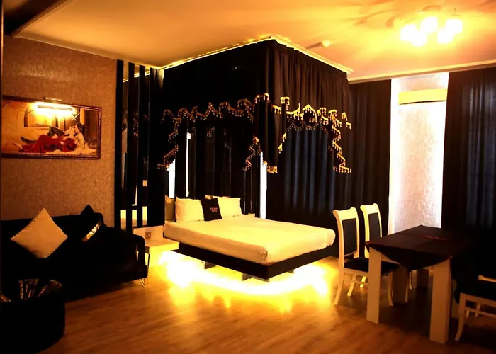 Titanik Hotel Bakü