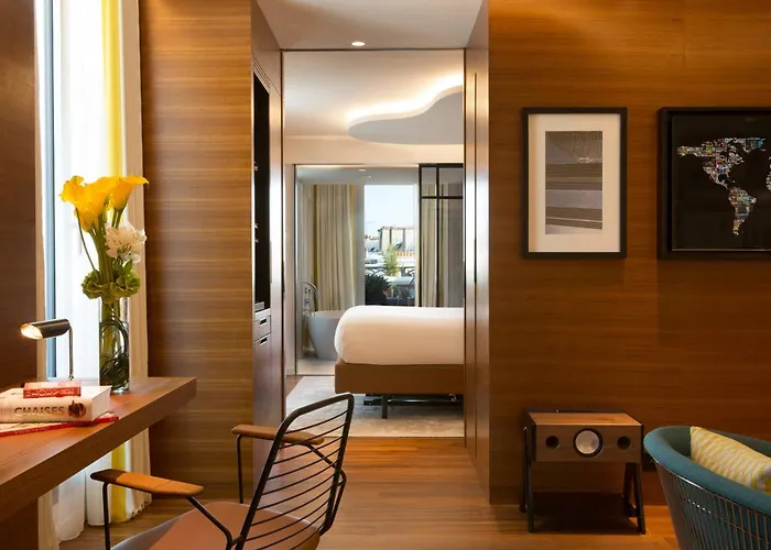 Renaissance Paris Republique Hotel&Spa