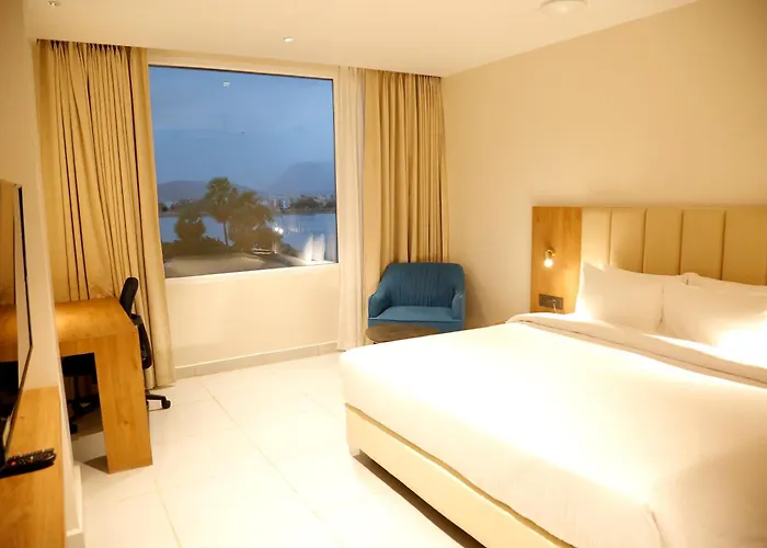 Hotel Svn Lake Palace Vizianagaram
