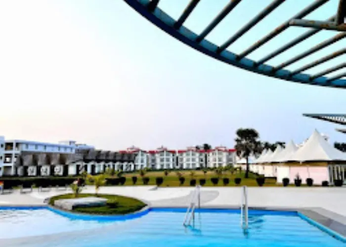 Luxury Banyan Tree Resort Mandarmani