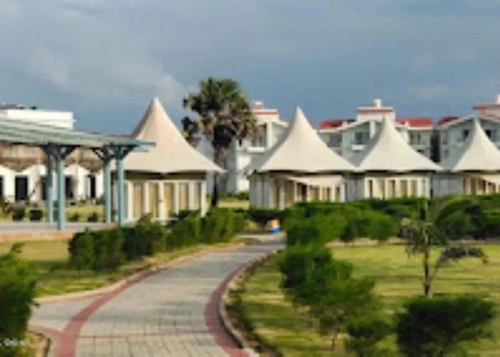 Luxury Banyan Tree Resort Mandarmani