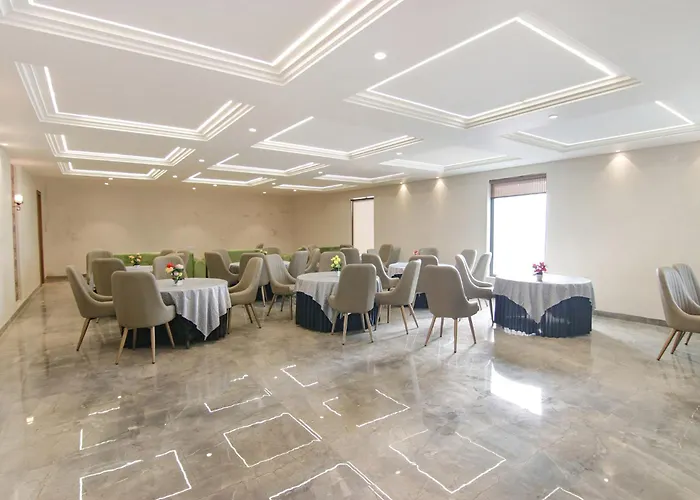Fabhotel Prime Royal Court Ludhiana