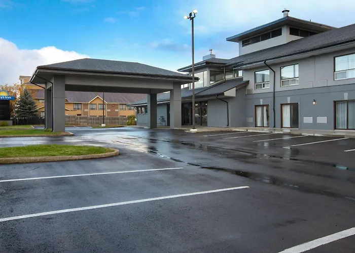 Days Inn By Wyndham Barrie
