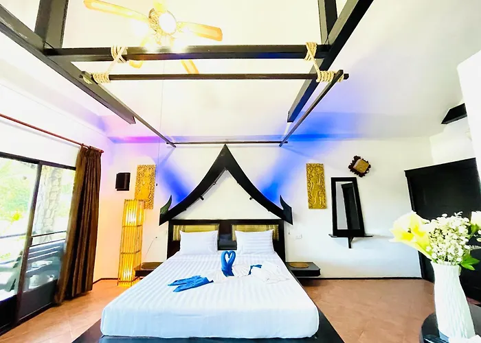 Boomerang Village Resort Kata