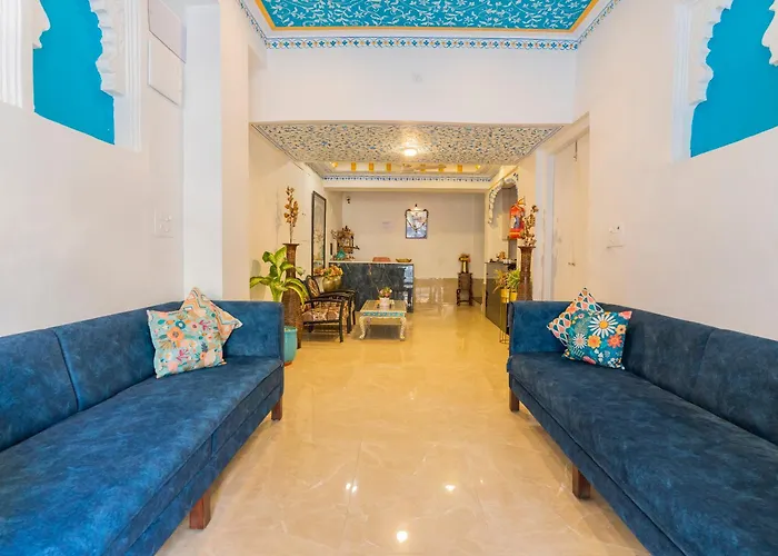 Natural Lake View Hotel Udaipur