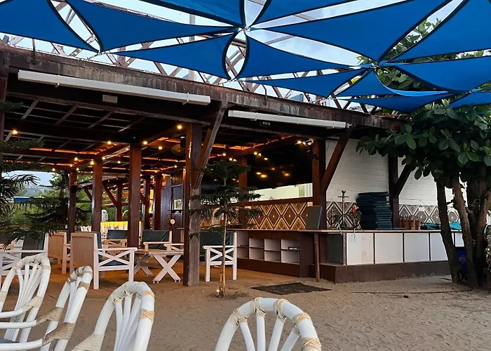 Sandbanks Beach Villas, Morjim