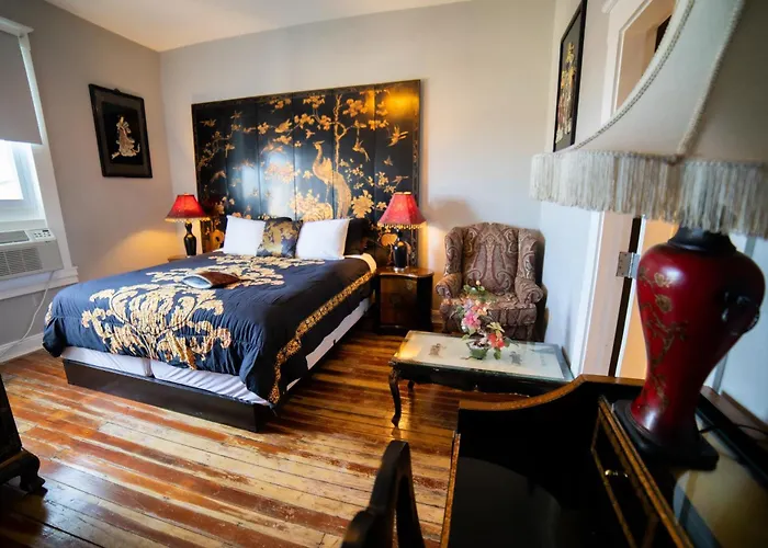 Oaak Tree Hotel ---- A Foundation Of Pure Luxury Arcadia