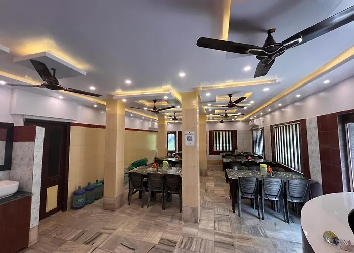 Hotel Holiday Home Digha 