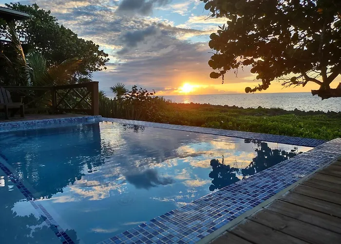 Cocolobo Resort West End