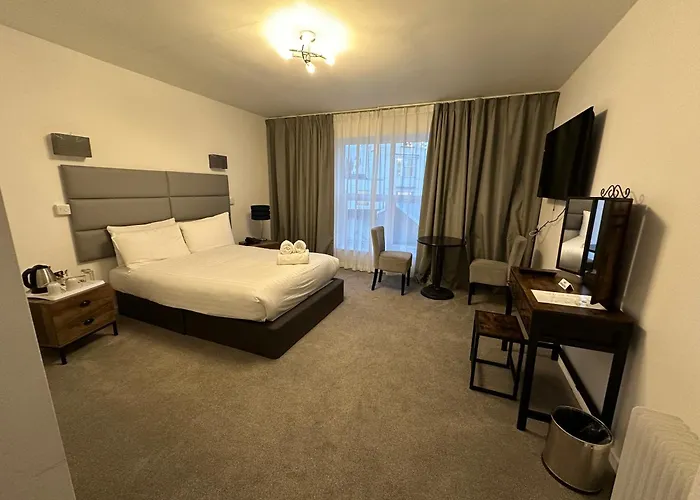 Exmouth Beach Hotel