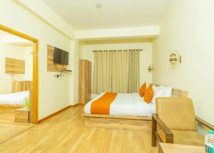 Hotel Rising Star Near To Mall Road #Budgetfriendly #Bigrooms #Garden #Bonfire #Parking #Forestview #Mountainview Manali 
