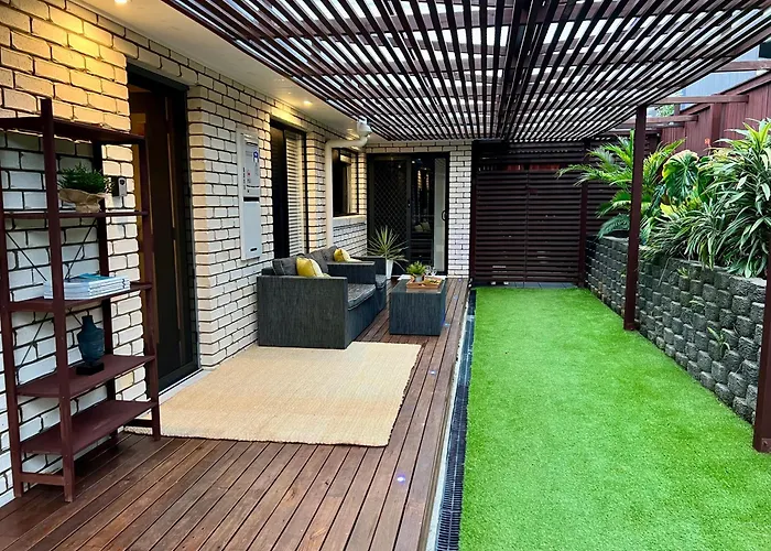 Hotel Private Gem In Pacific Pines Gold Coast