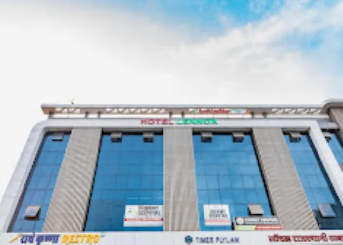 Lennox Hotel , Surat