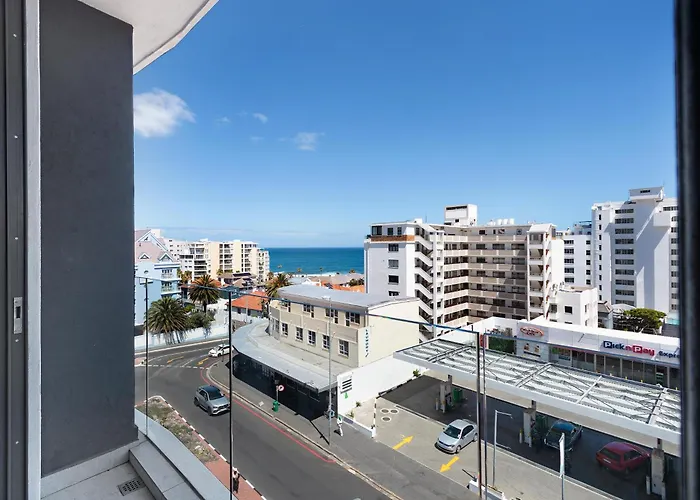 The Cosmo Luxury Suites By Totalstay Kaapstad