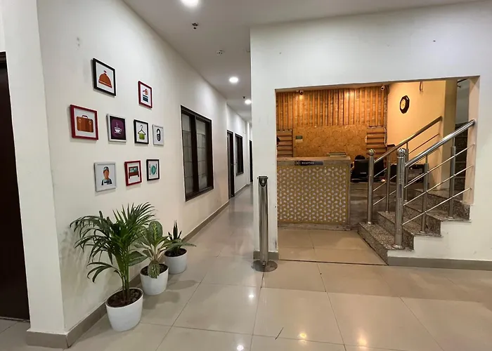 Hotel The Benz Mohali