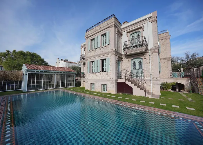 Naz Su Cunda Otel